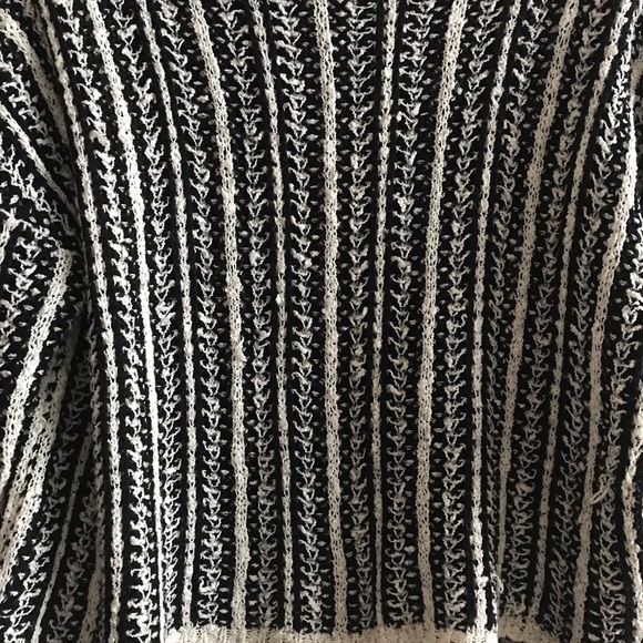 $15 for 3 ✨ knit sweater - Picture 2 of 11
